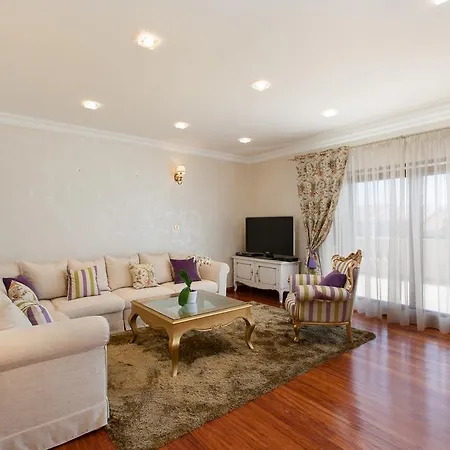 Sea Breeze Apartman *